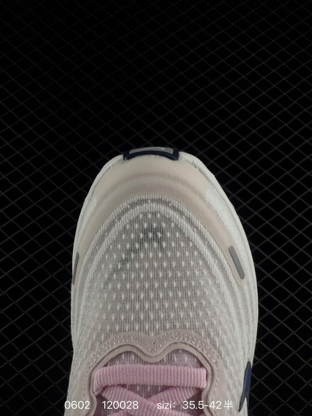 Nike Vomero Plus - 图片 9