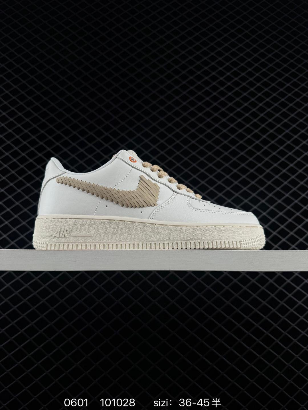 Nike Air Force 1’07 - 图片 2