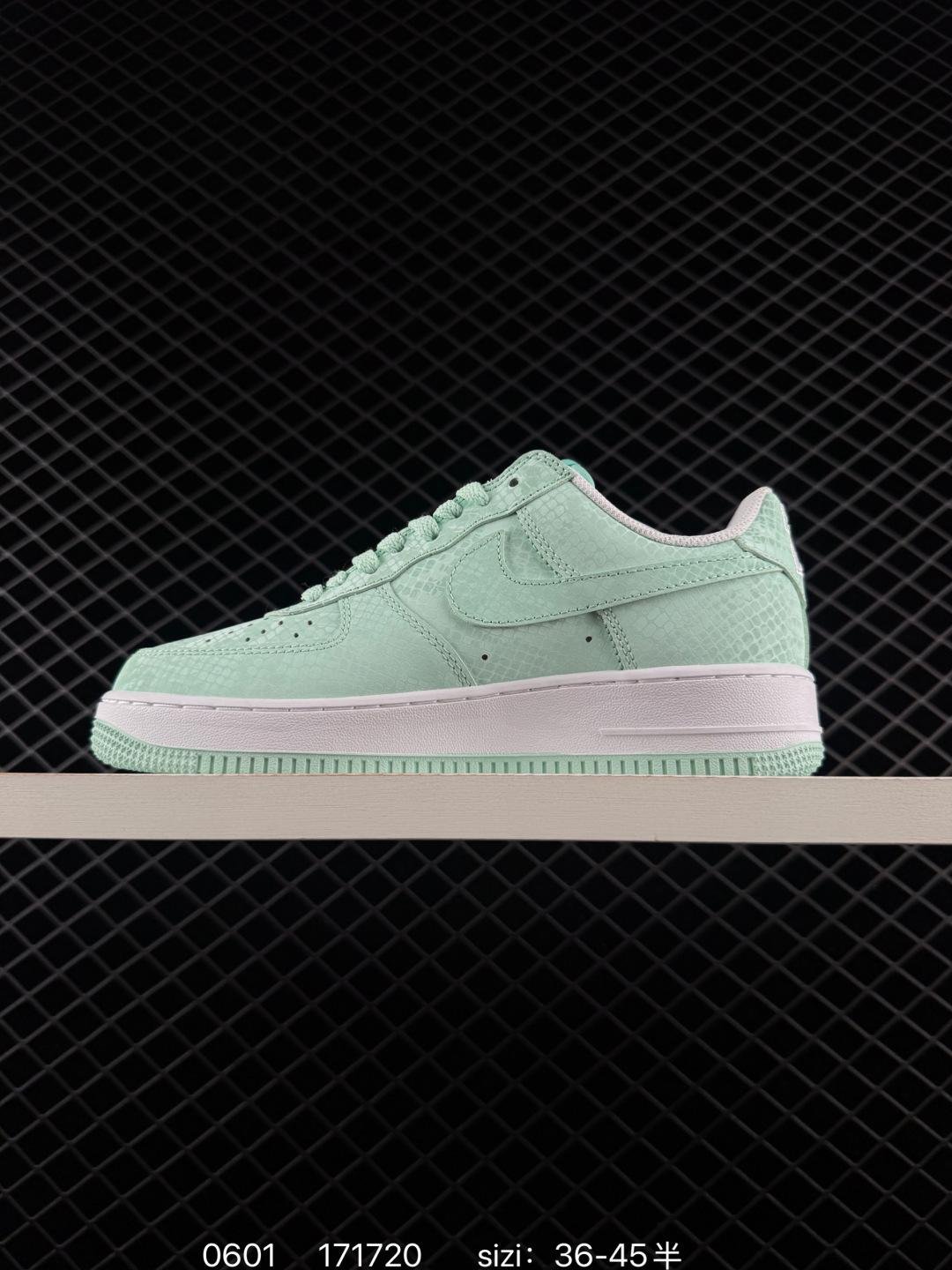 Nike AIR FORCE 1’07 - 图片 3