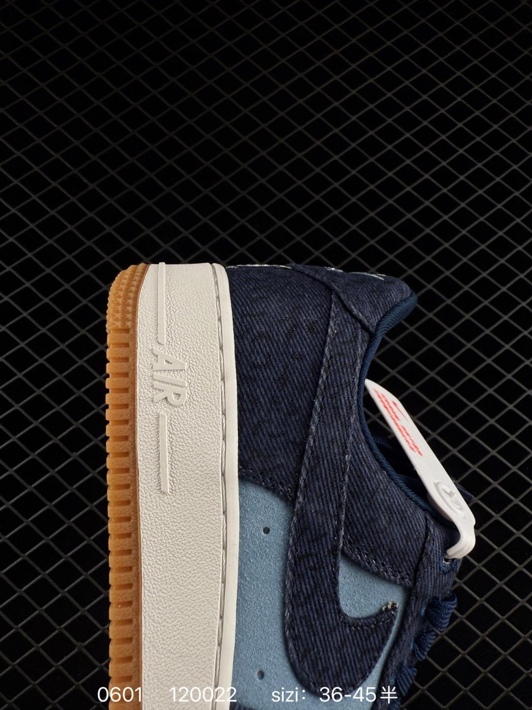 NIKE AIR FORCE 1‘07 LV8 - 图片 7