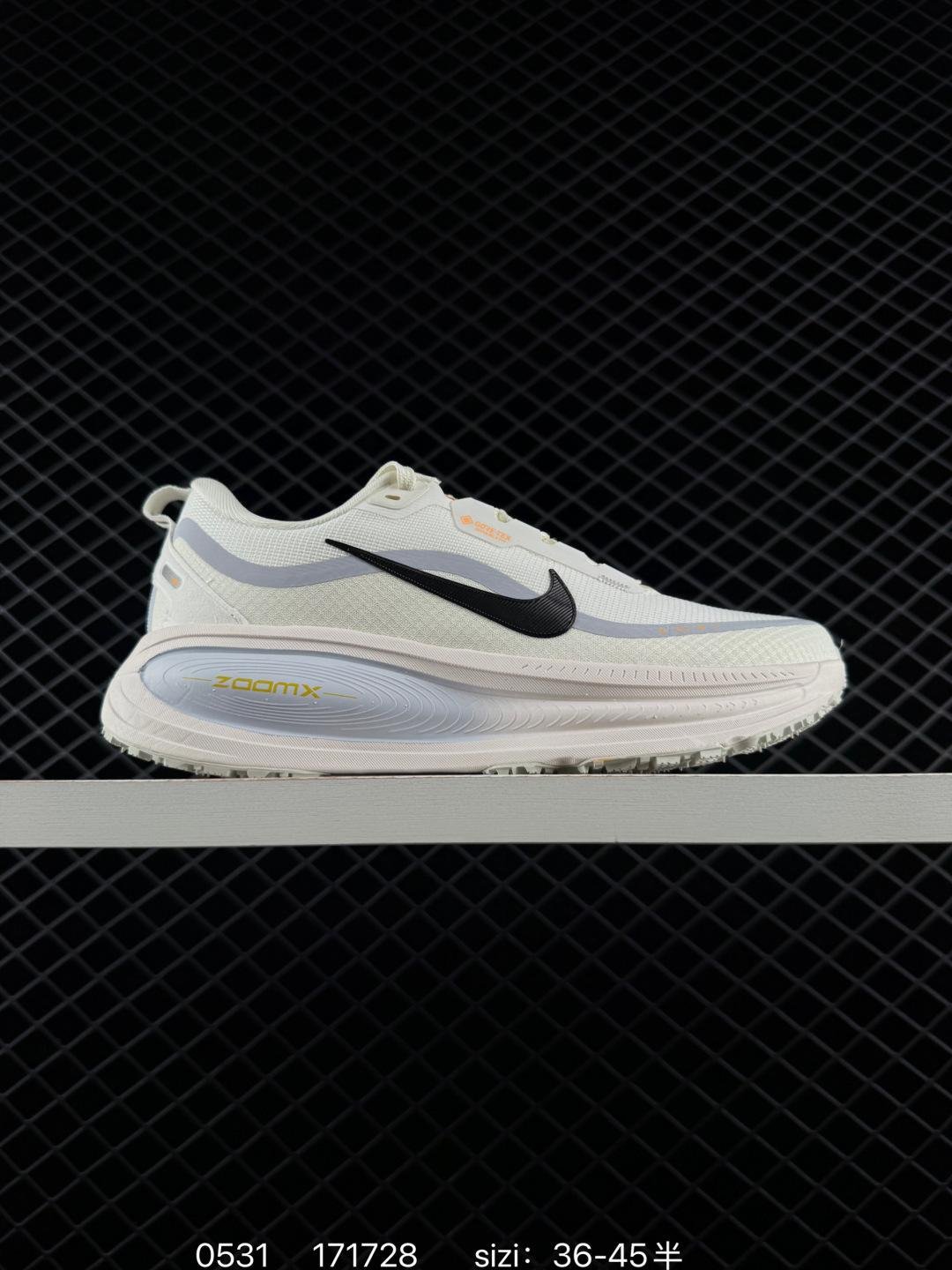 Nike Vomero 18 - 图片 2