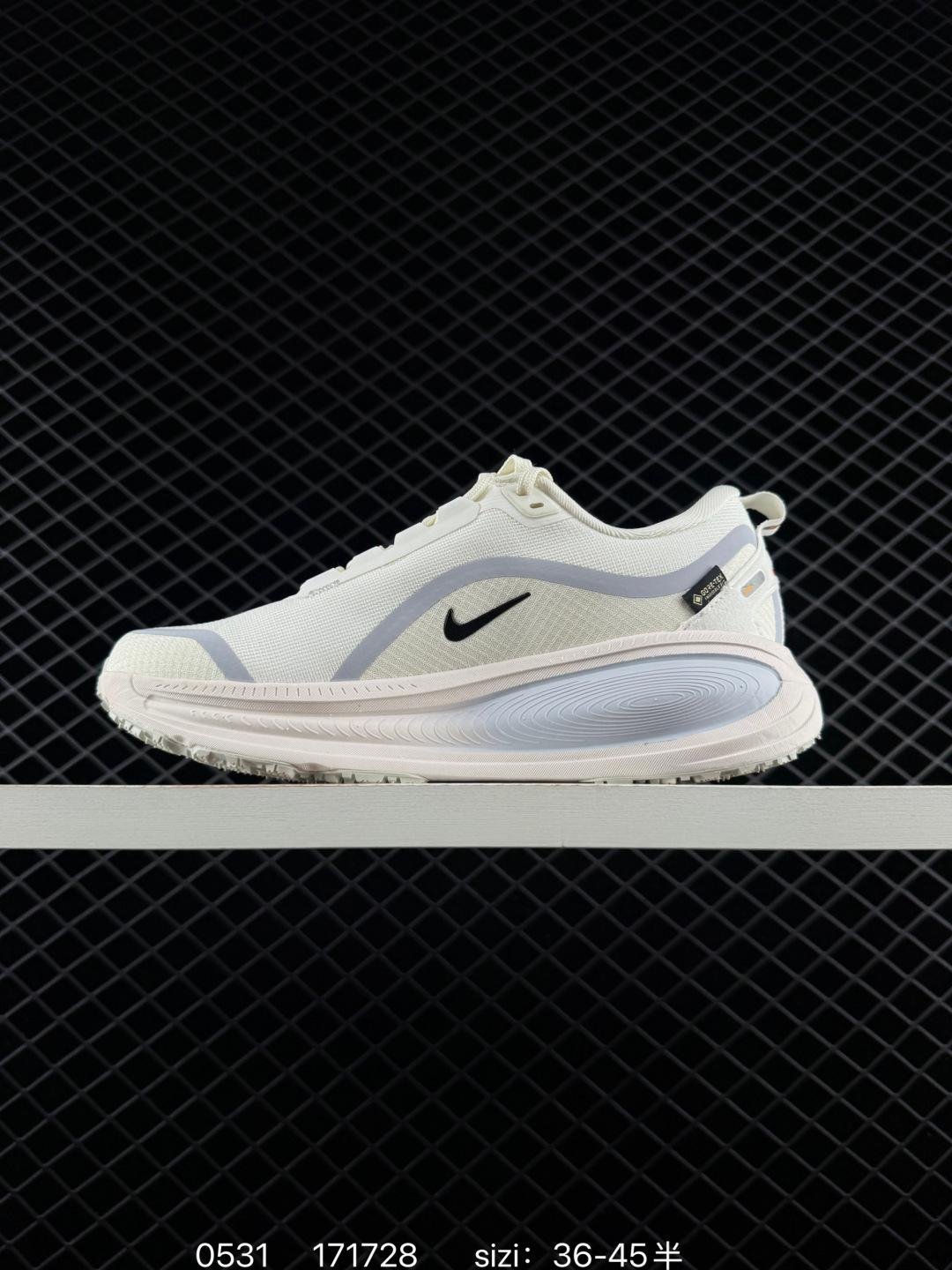 Nike Vomero 18 - 图片 3