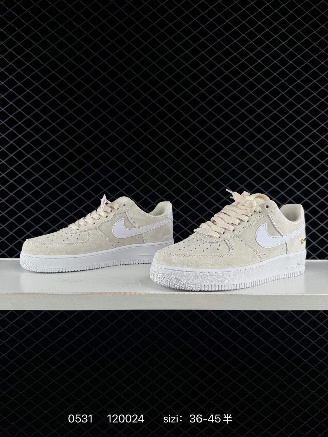 Nike AIR FORCE 1’07 - 图片 6