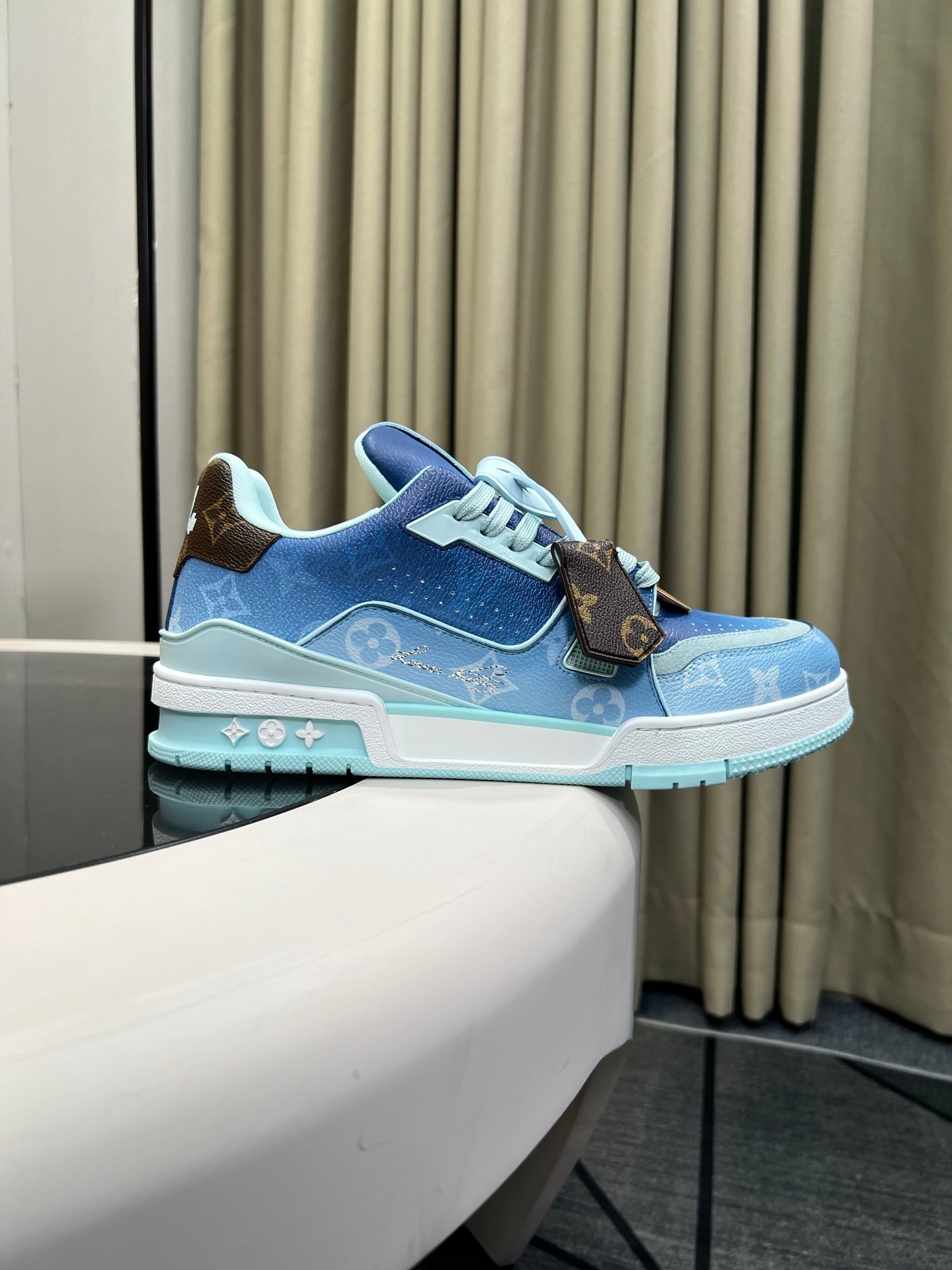 【LOUIS VUITTON】LV SHOES OG