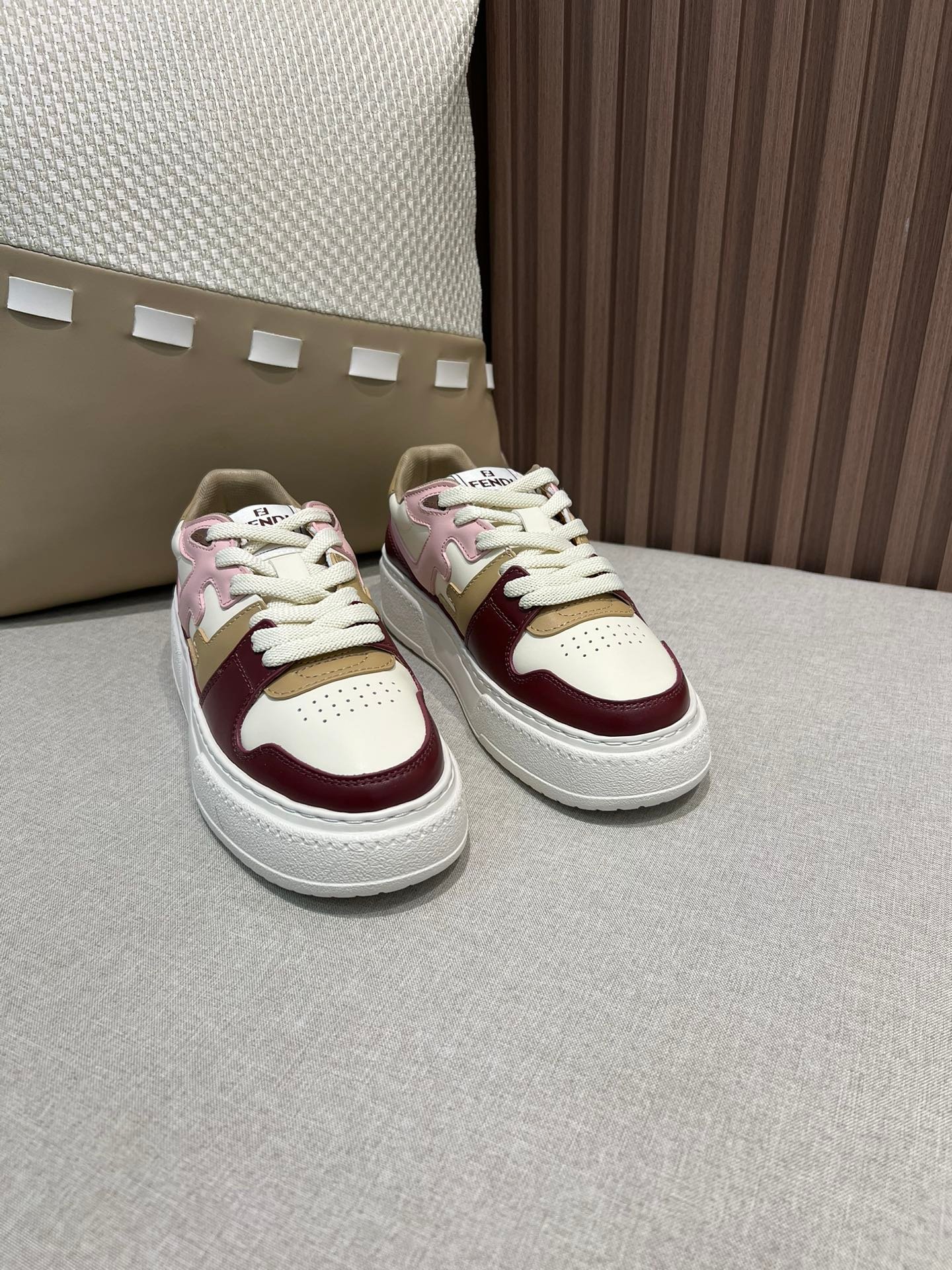 【LOUIS VUITTON】LV SHOES OG - 图片 2