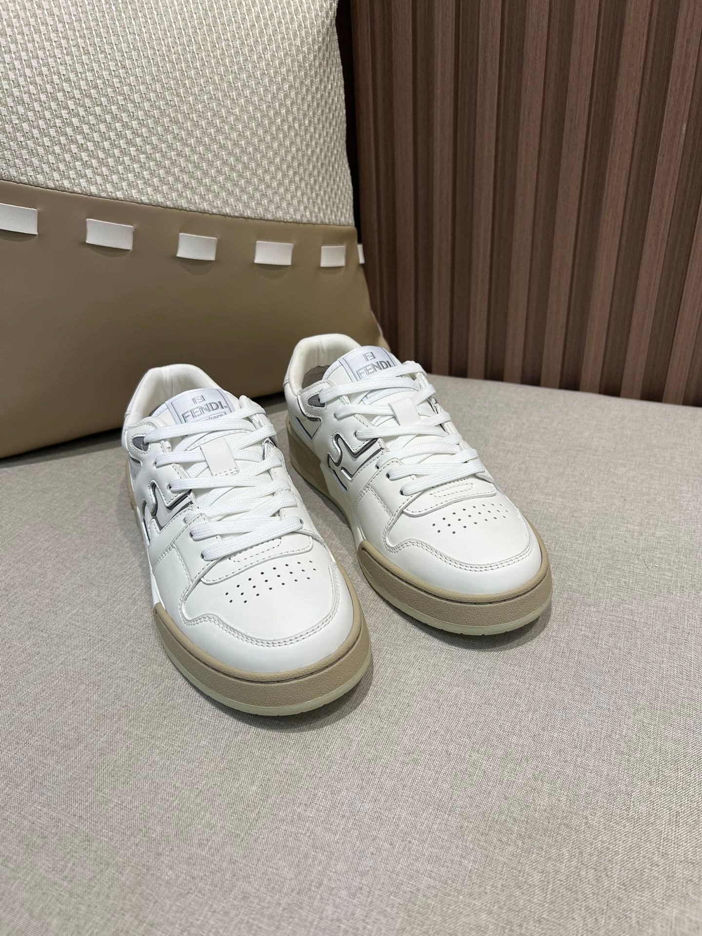 【LOUIS VUITTON】LV SHOES OG - 图片 2