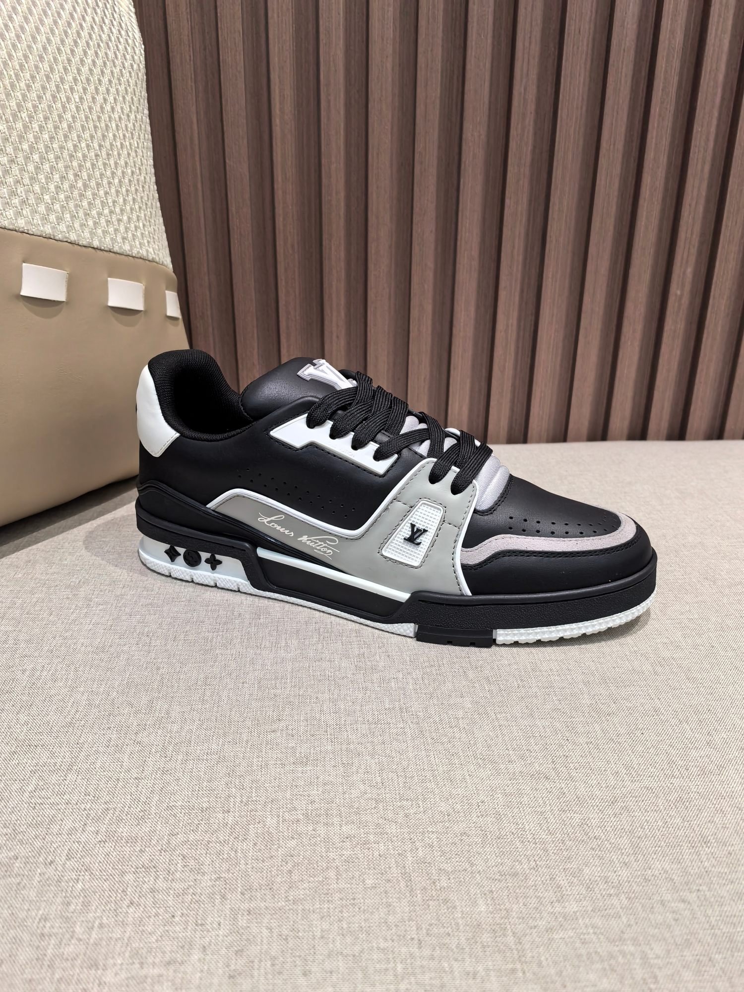 【LOUIS VUITTON】LV SHOES OG