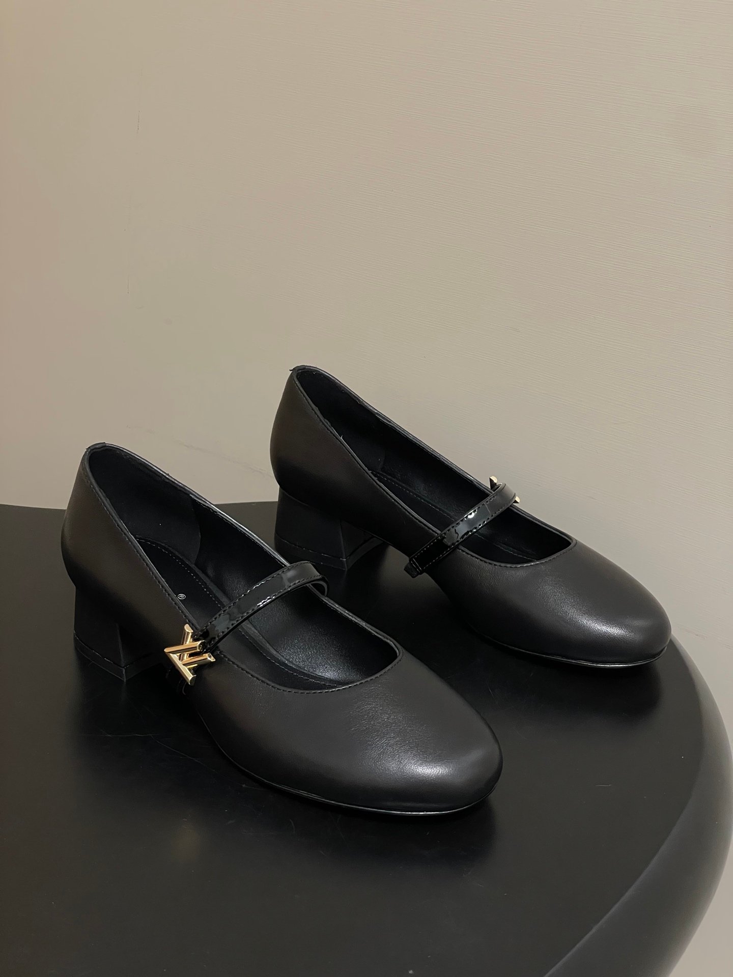 【LOUIS VUITTON】LV SHOES OG - 图片 2