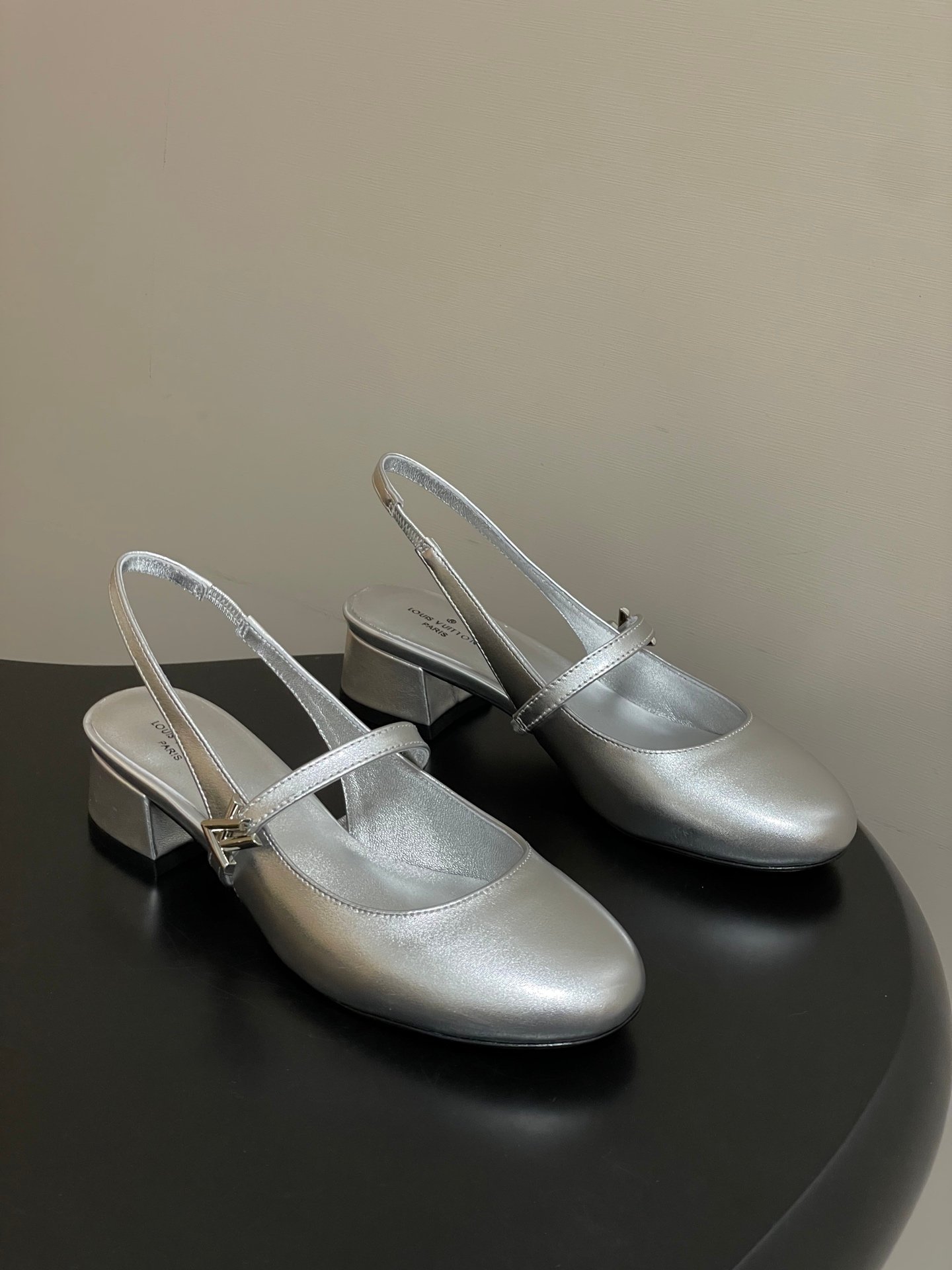 【LOUIS VUITTON】LV SHOES OG - 图片 2