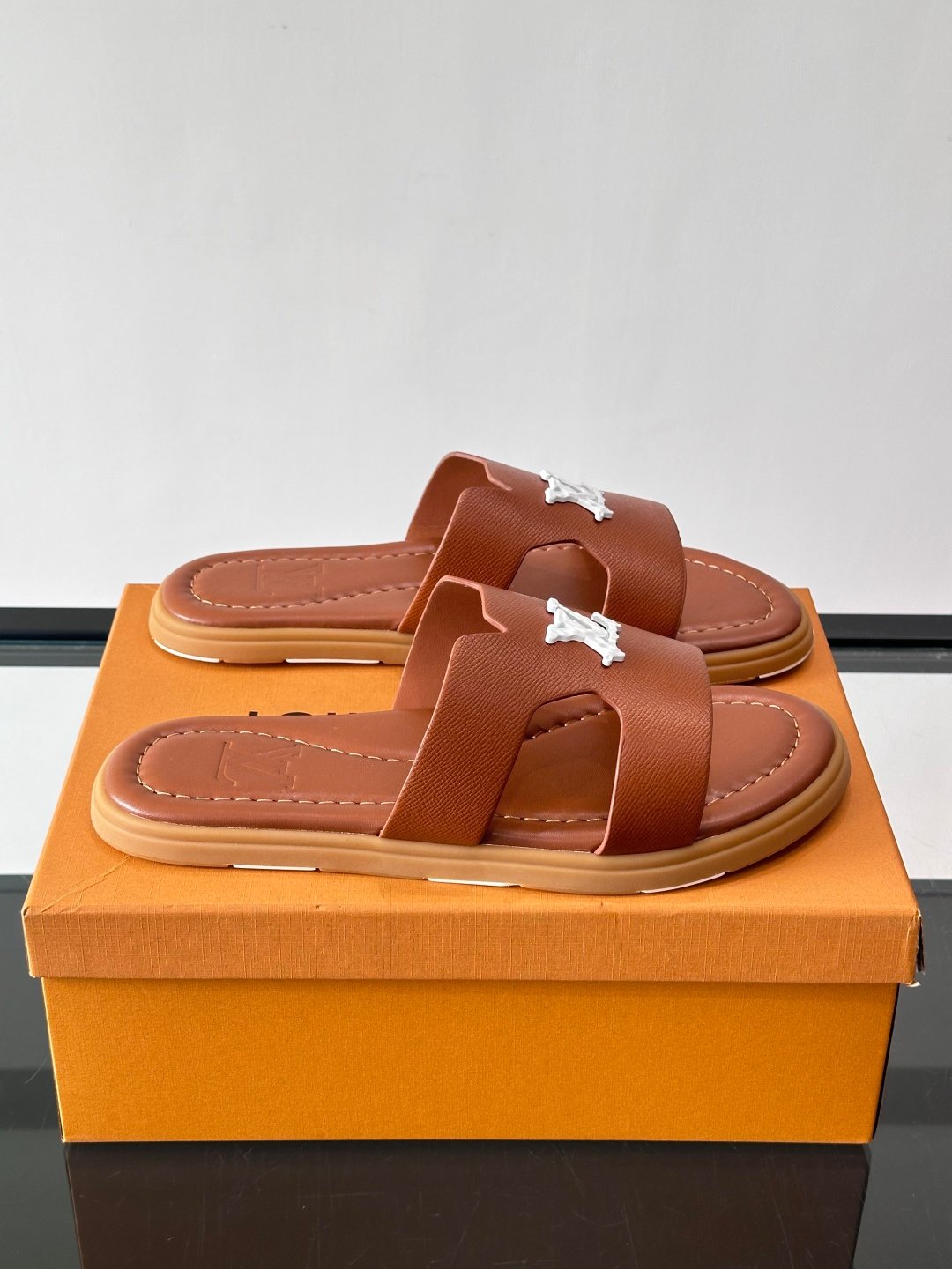 【LOUIS VUITTON】LV SHOES OG TUO - 图片 2