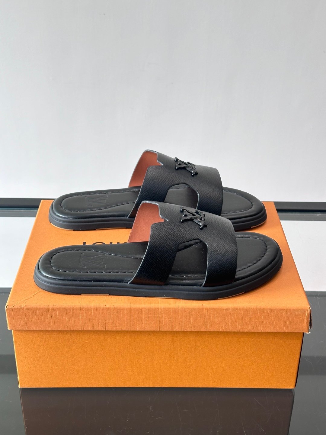 【LOUIS VUITTON】LV SHOES OG TUO - 图片 2