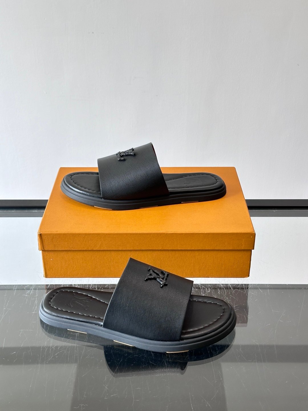 【LOUIS VUITTON】LV SHOES OG TUO