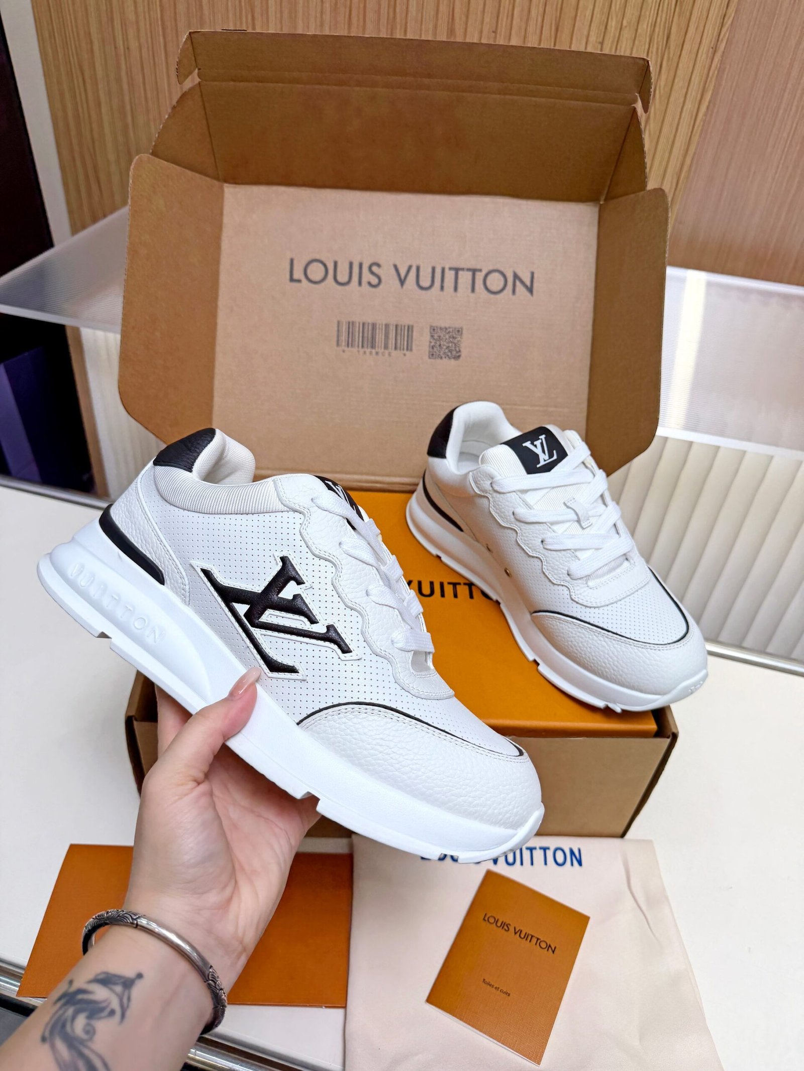 【LOUIS VUITTON】LV SHOES OG