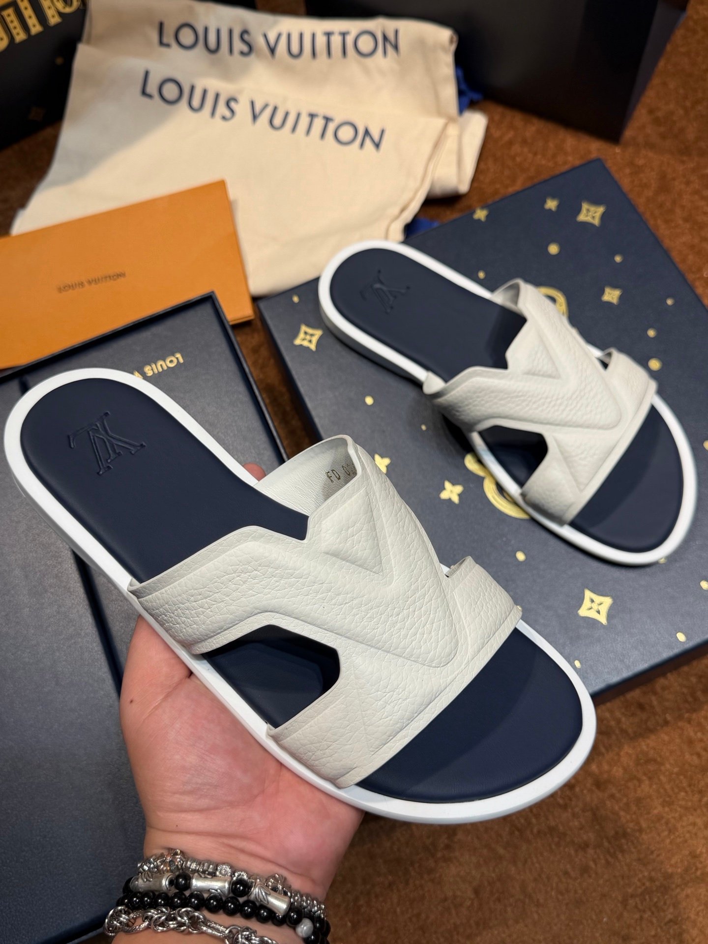 【LOUIS VUITTON】LV SHOES OG TUO