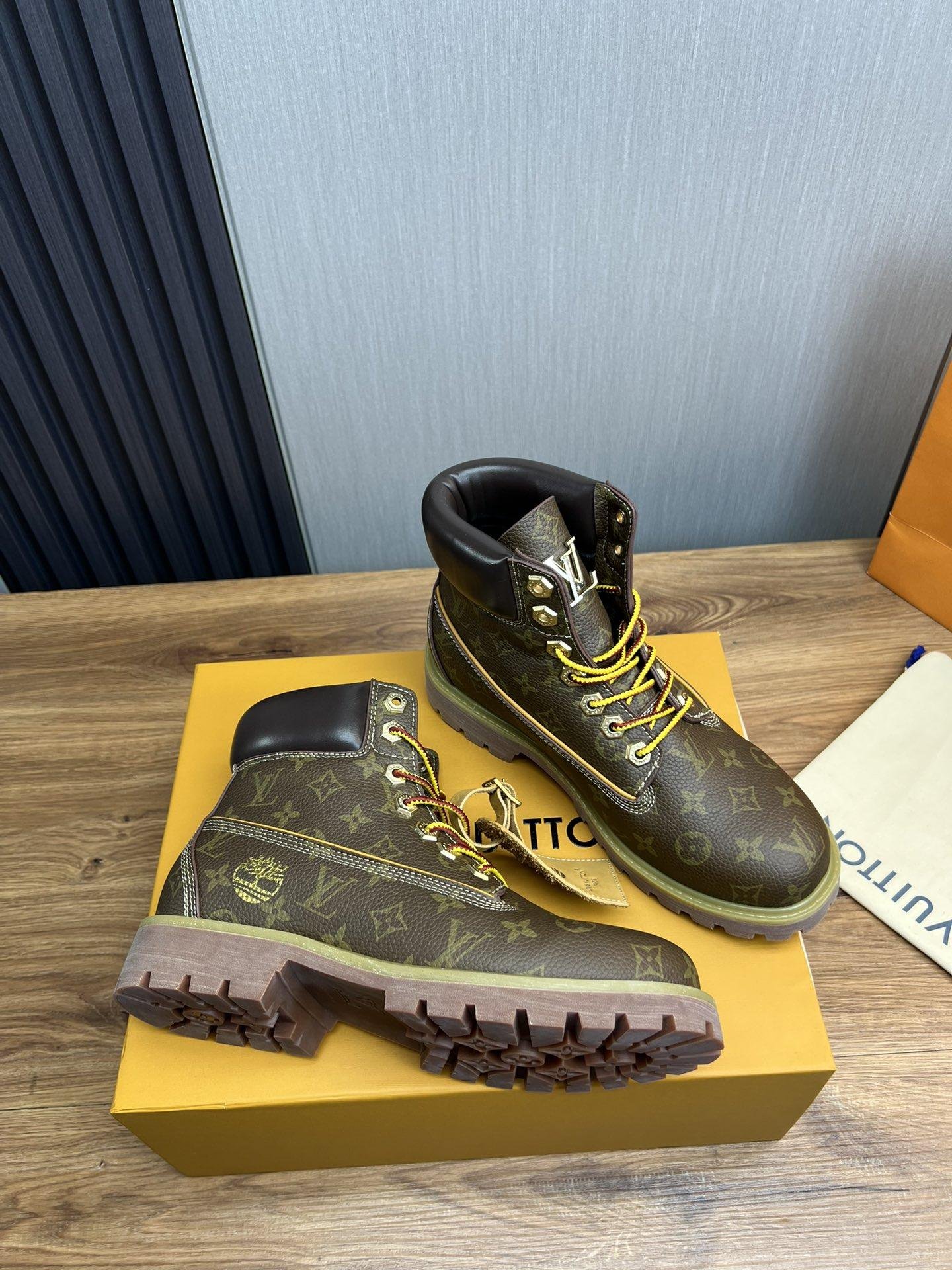 【LOUIS VUITTON】LV SHOES OG