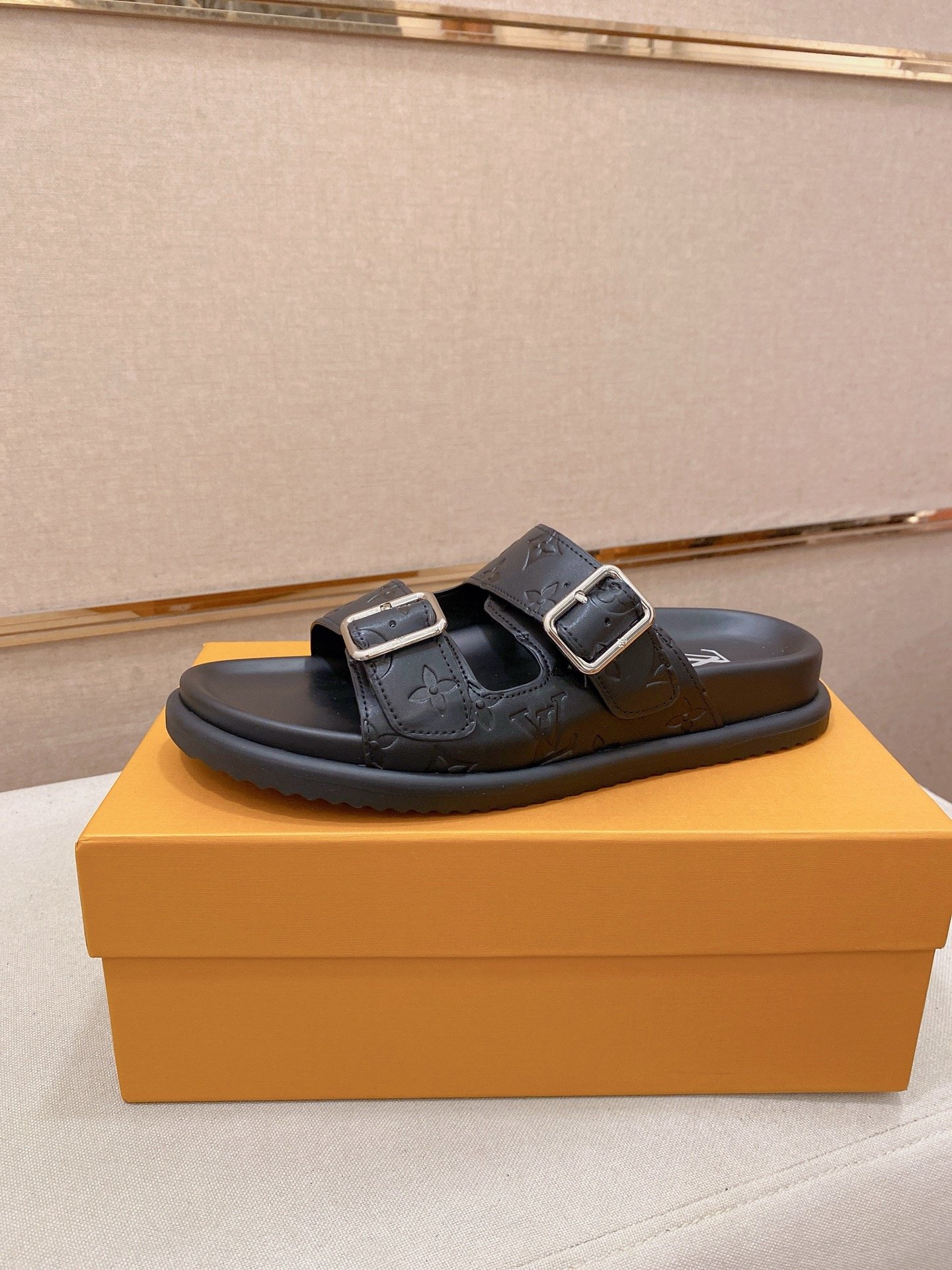 【LOUIS VUITTON】LV SHOES OG TUO - 图片 2