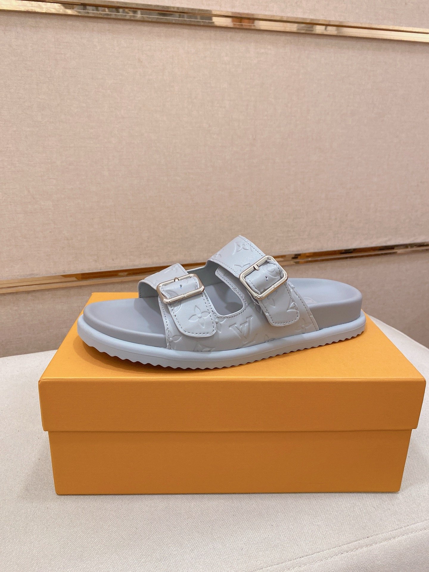【LOUIS VUITTON】LV SHOES OG TUO - 图片 2