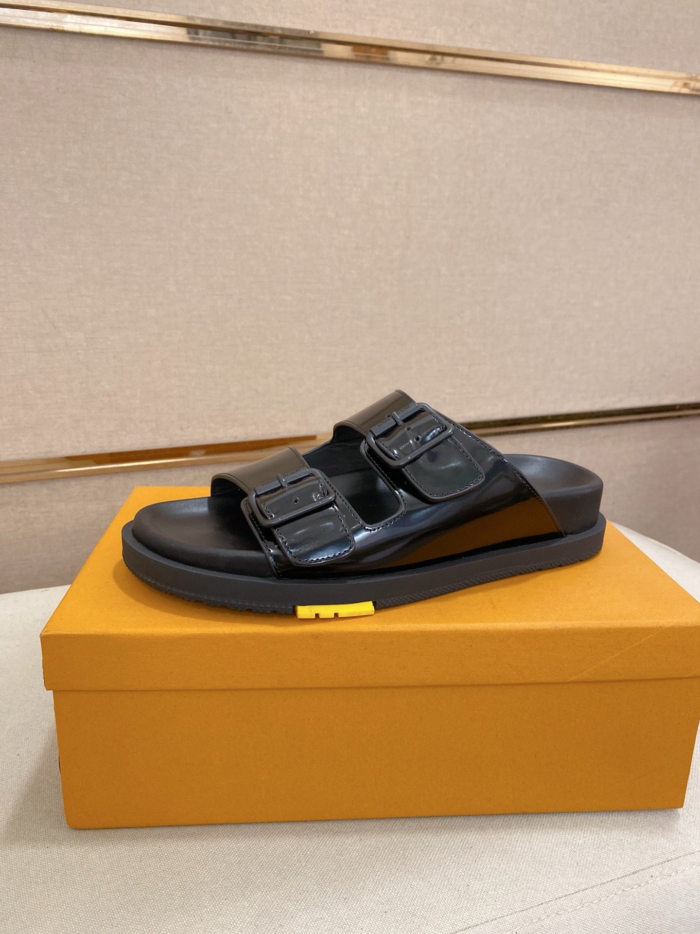 【LOUIS VUITTON】LV SHOES OG TUO - 图片 2
