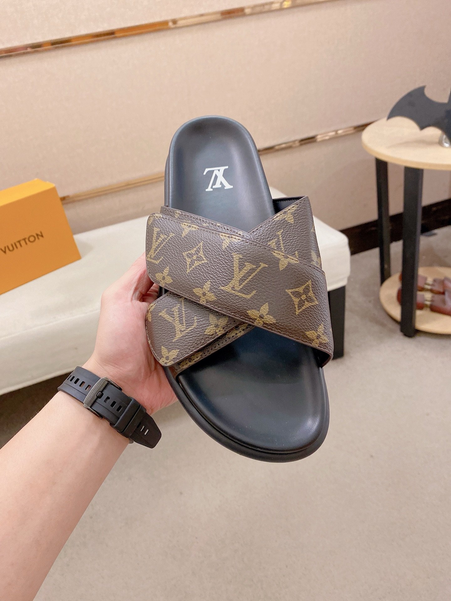 【LOUIS VUITTON】LV SHOES OG TUO - 图片 3