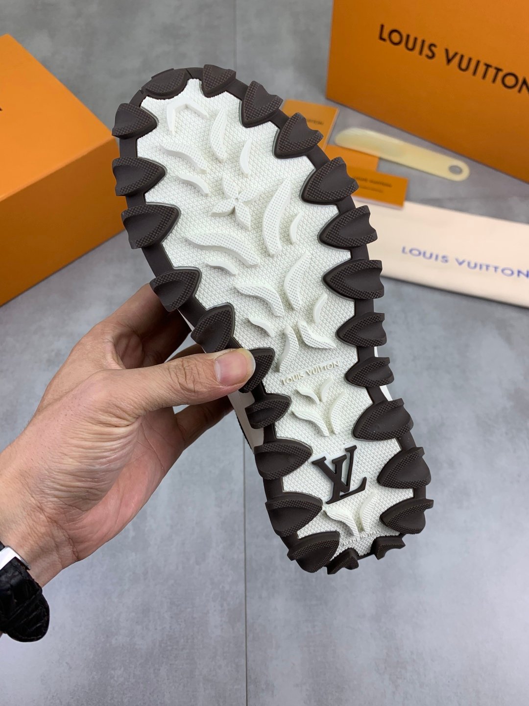 【LOUIS VUITTON】LV SHOES OG - 图片 9