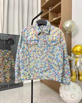 【T-shirts, tops, jackets】