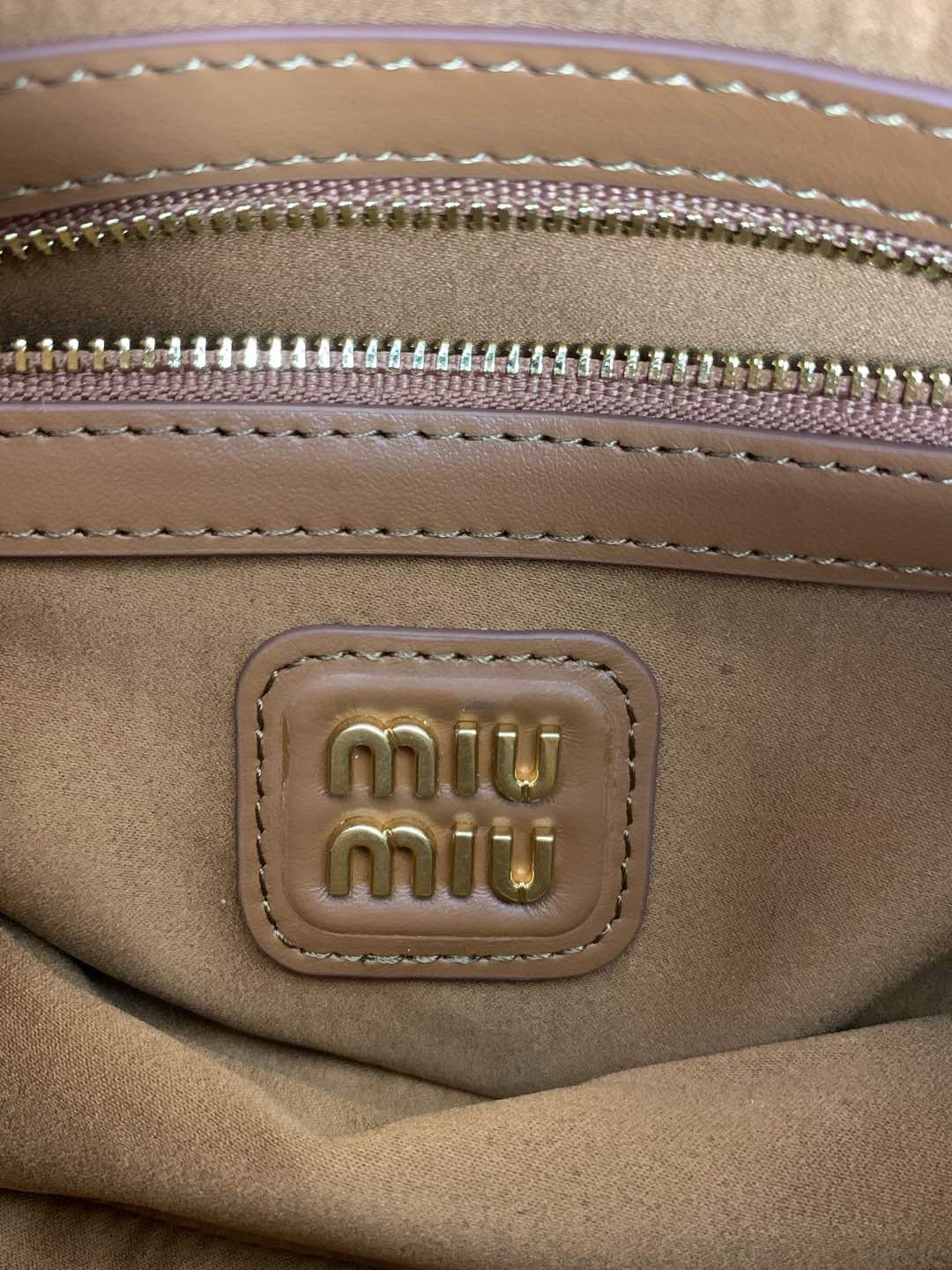 MiuMiu Bag OG - 图片 2