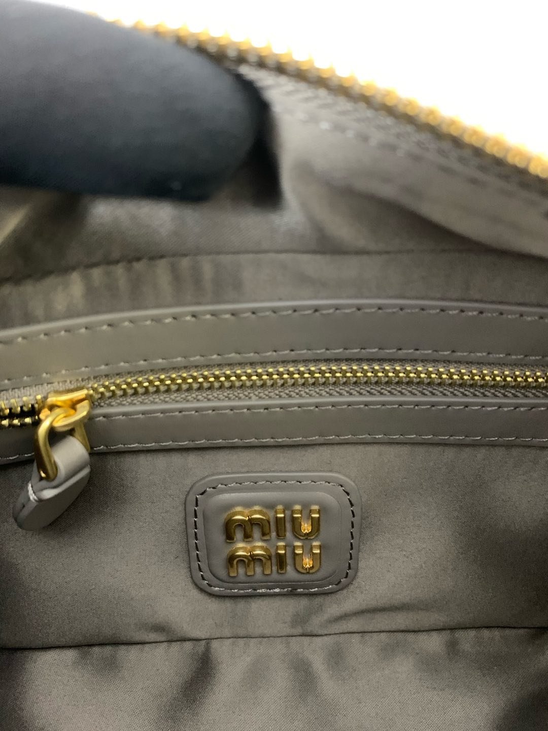 MiuMiu Bag OG - 图片 6