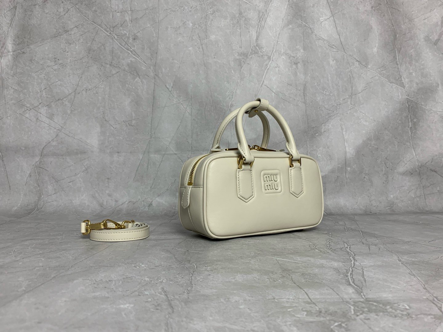 MiuMiu Bag OG - 图片 2
