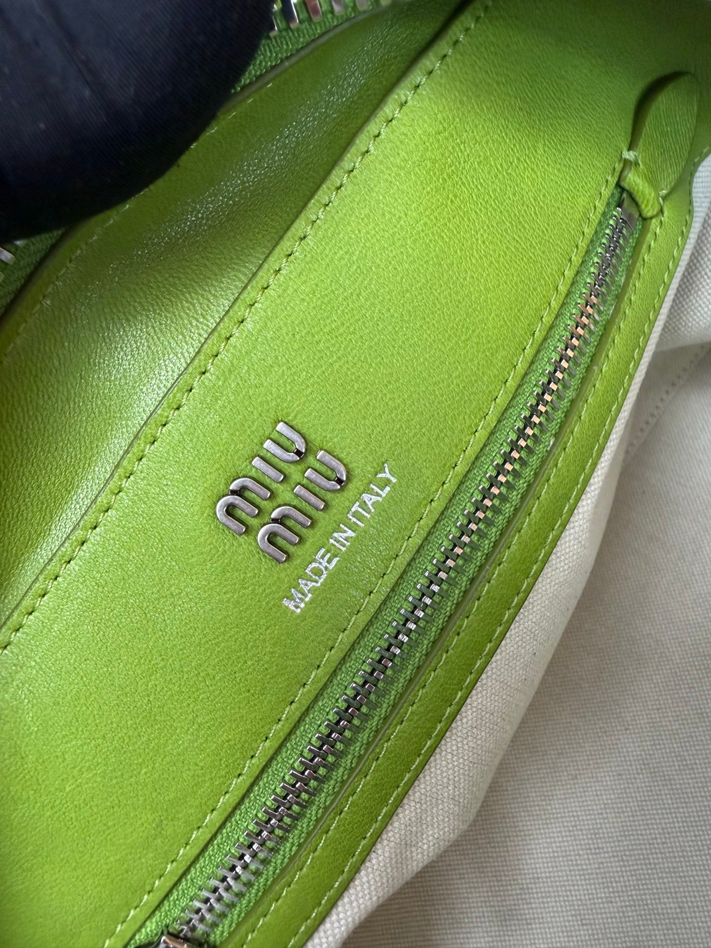 MiuMiu Bag OG - 图片 3