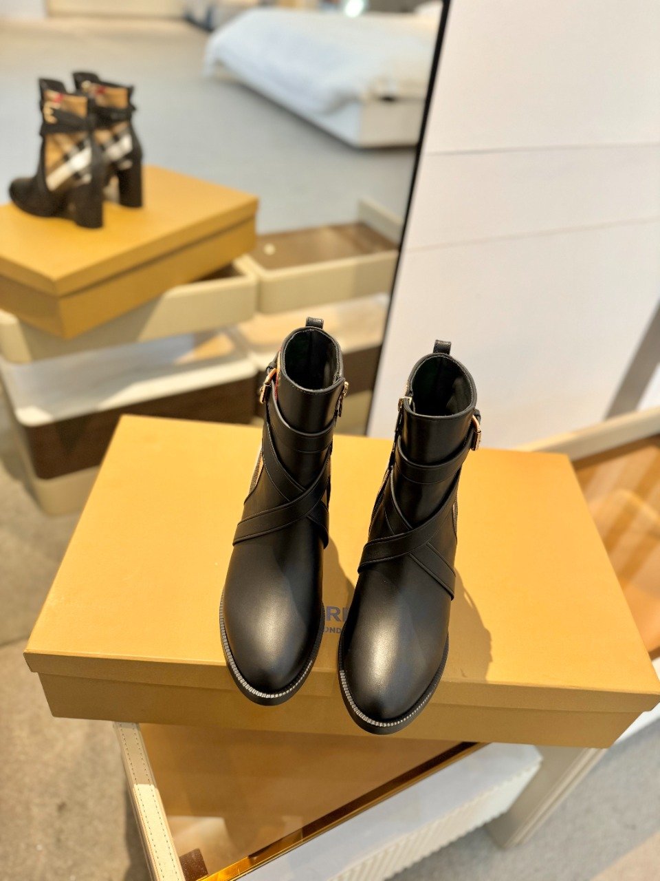 Burberry Shoes OG - 图片 4