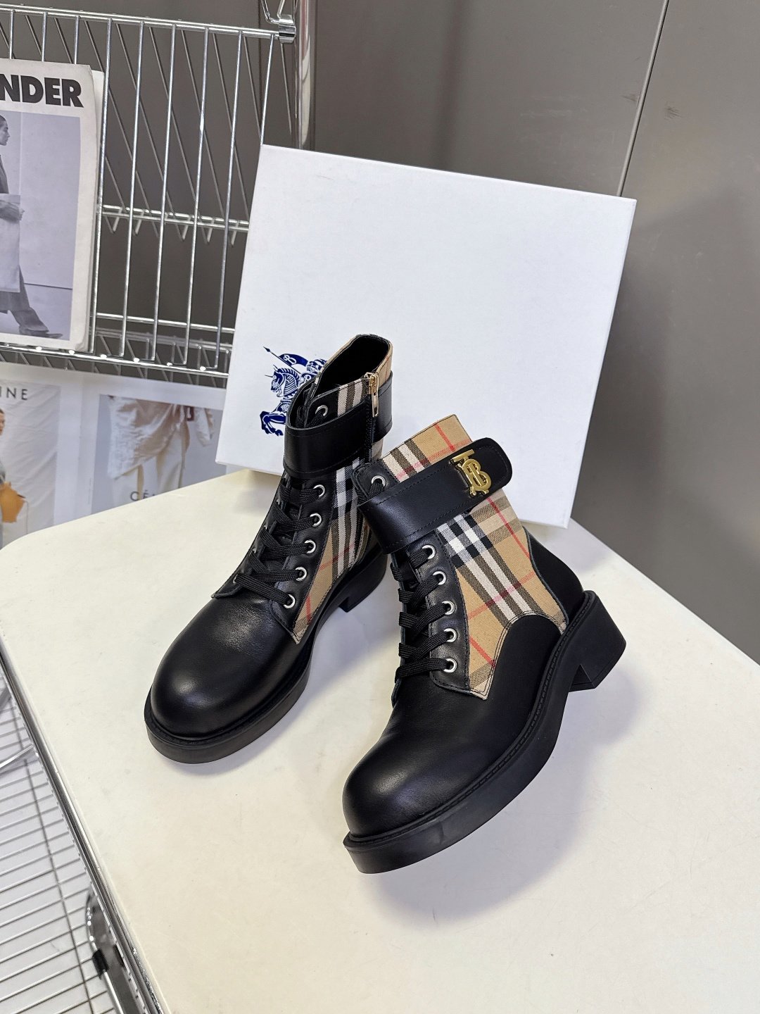 Burberry Shoes OG - 图片 3