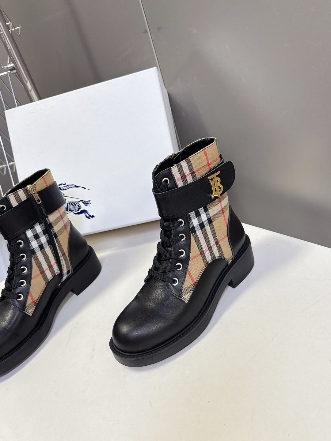 Burberry Shoes OG - 图片 5