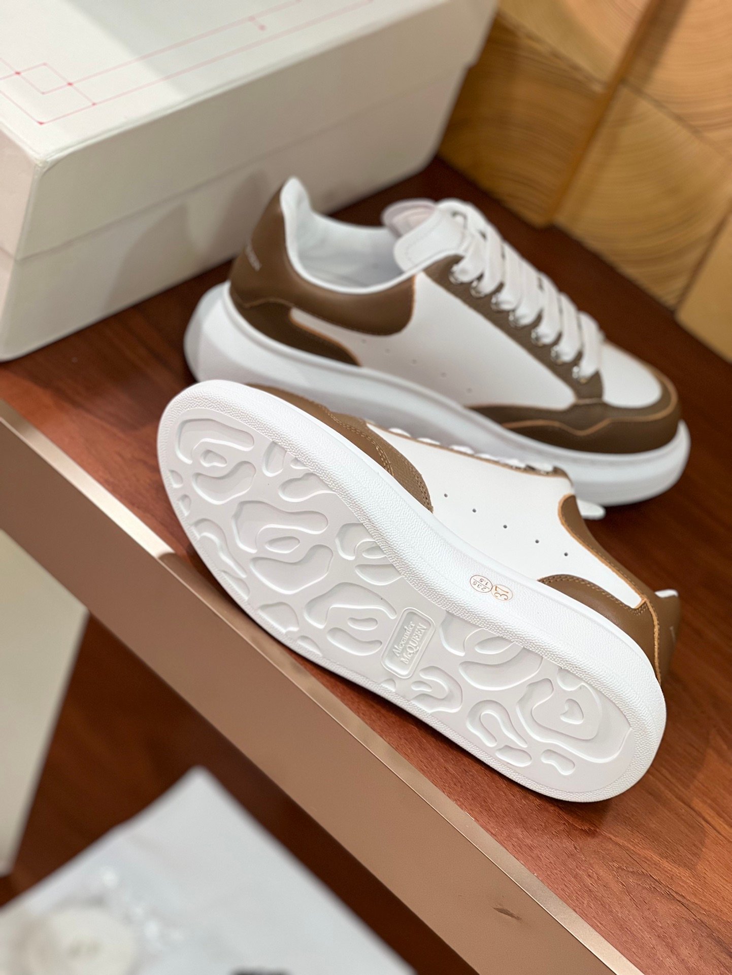 McQueen Shoes OG - 图片 8