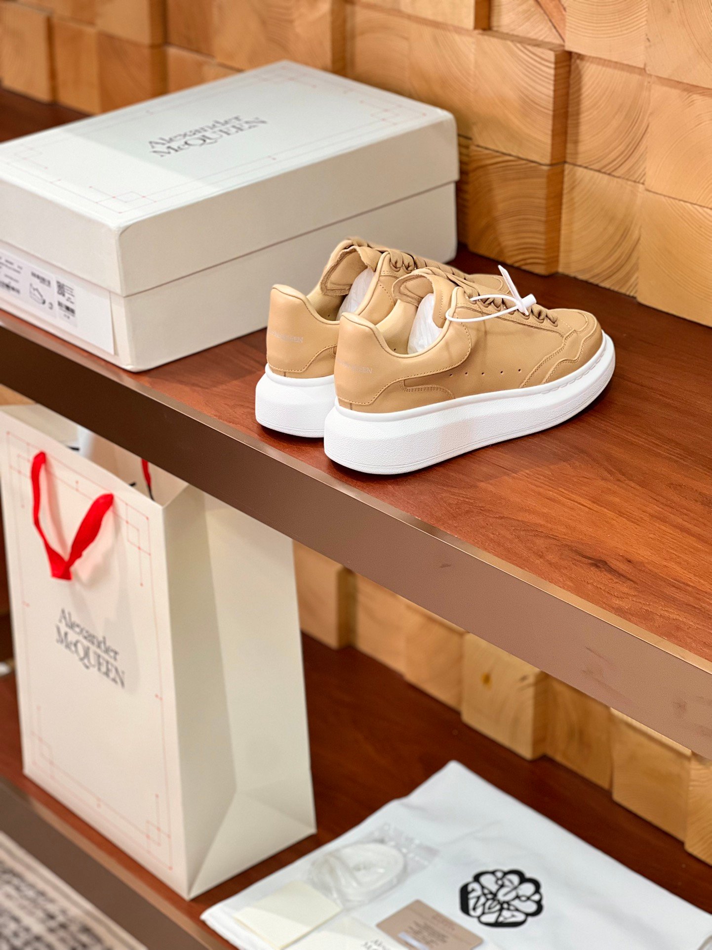 McQueen Shoes OG - 图片 2