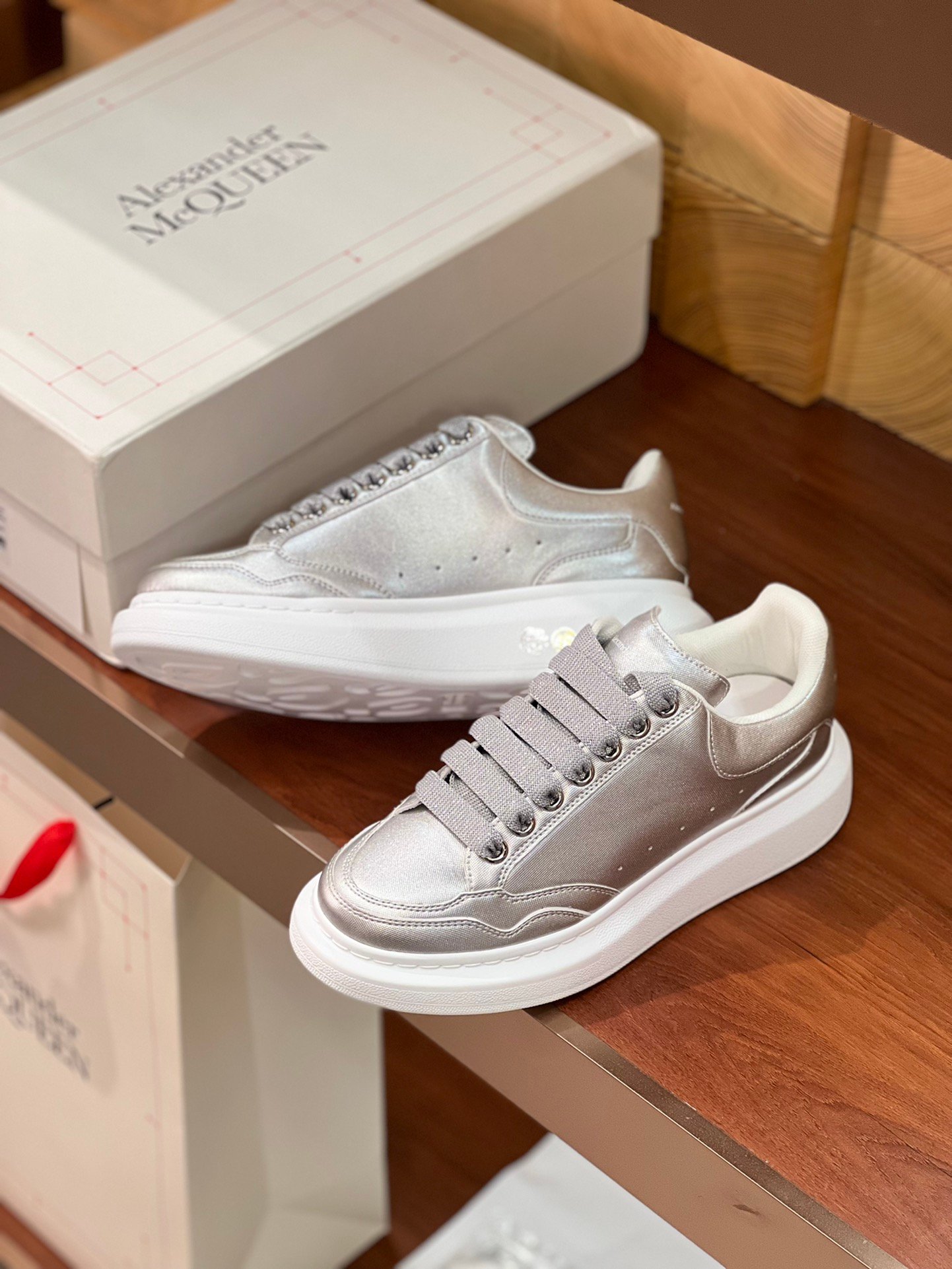 McQueen Shoes OG - 图片 6