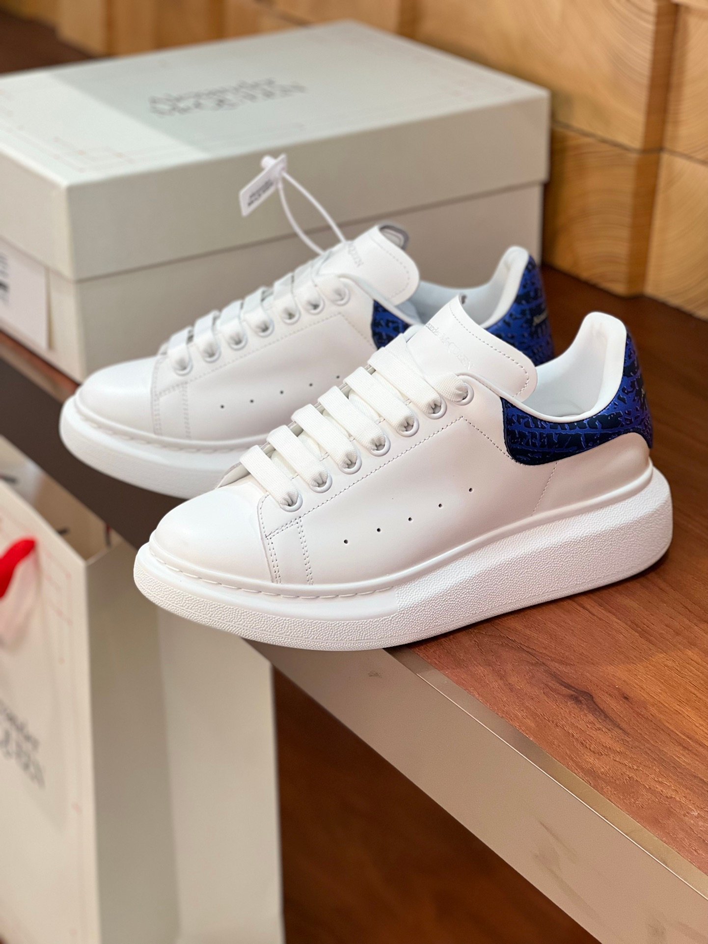 McQueen Shoes OG - 图片 2