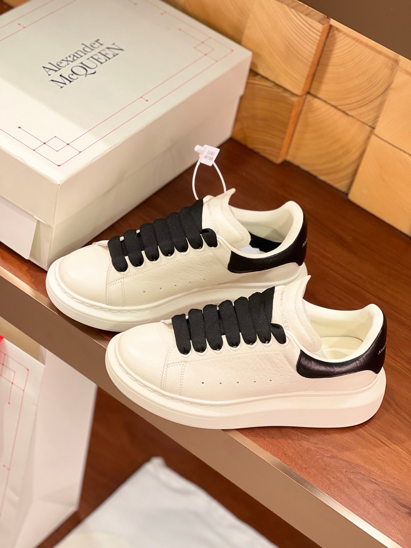 McQueen Shoes OG - 图片 6
