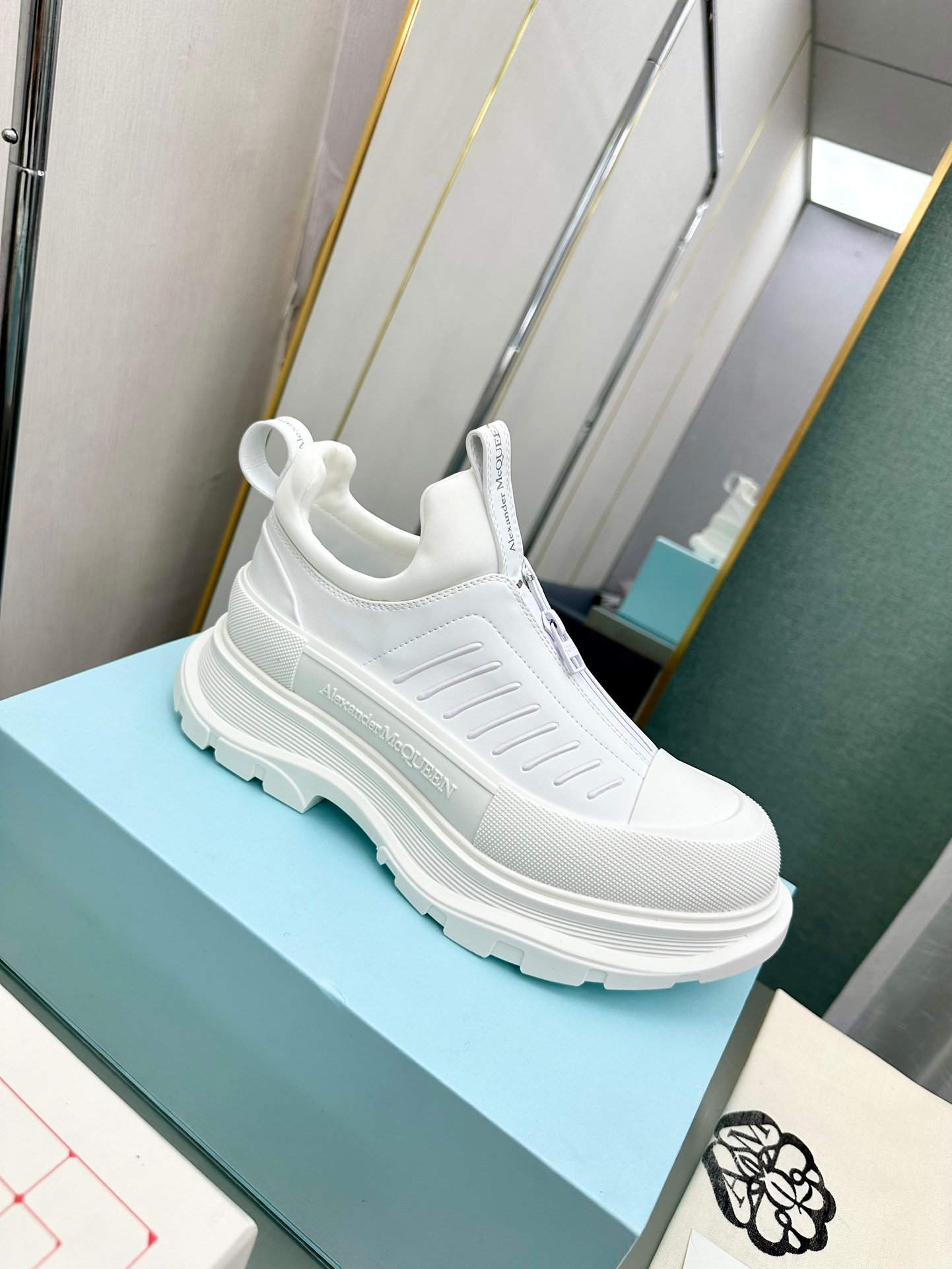 McQueen Shoes OG - 图片 4