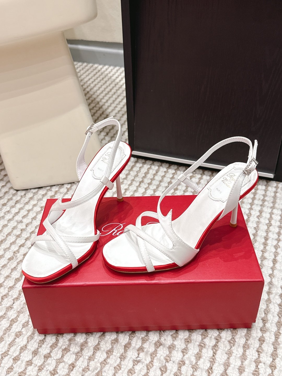 Roger Vivier Shoes OG