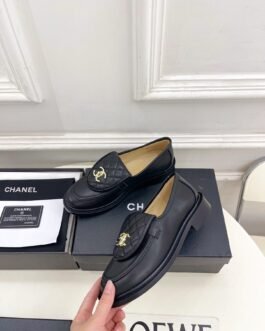 Chanel Shoes OG
