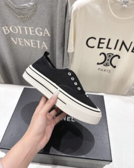 Chanel Shoes OG