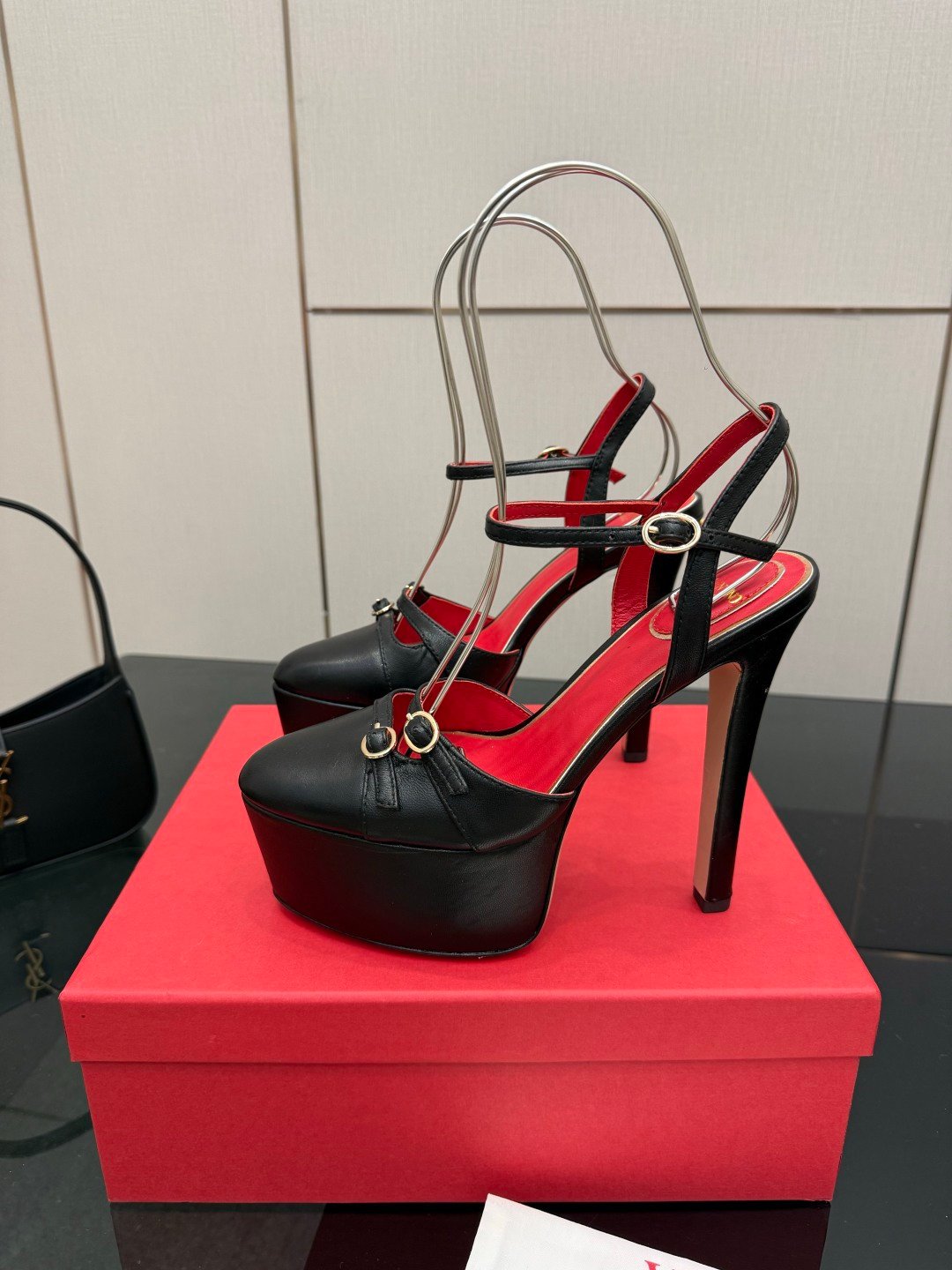 Valentino Shoes OG - 图片 2